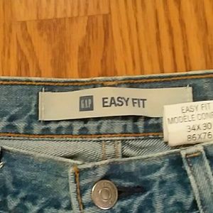 Gap Easy Fit Jeans